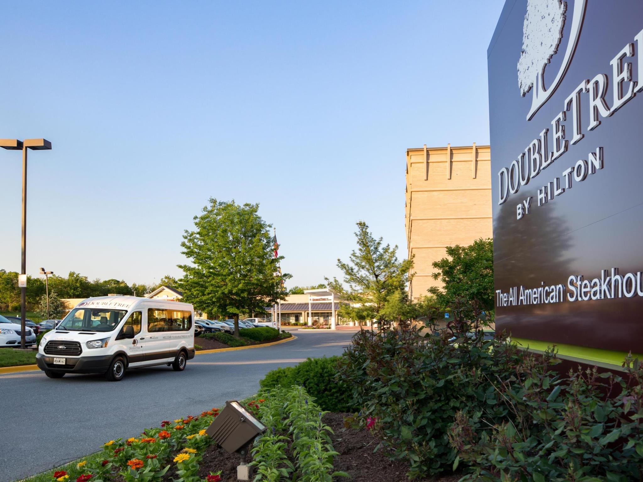 Ngoại cảnh khách sạn