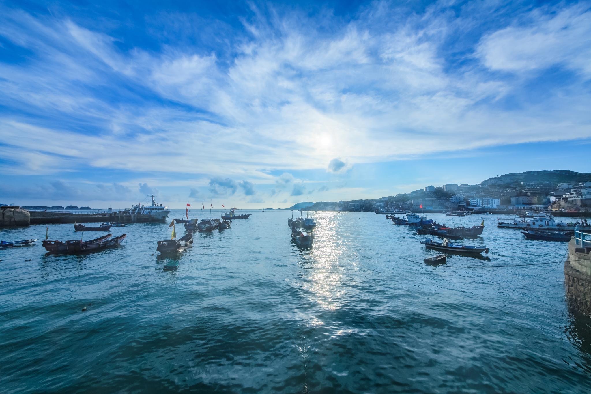 Nơi tham quan gần đây