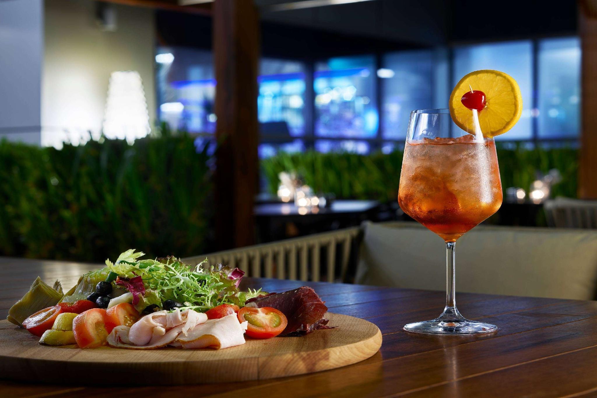 Đồ ăn và thức uống