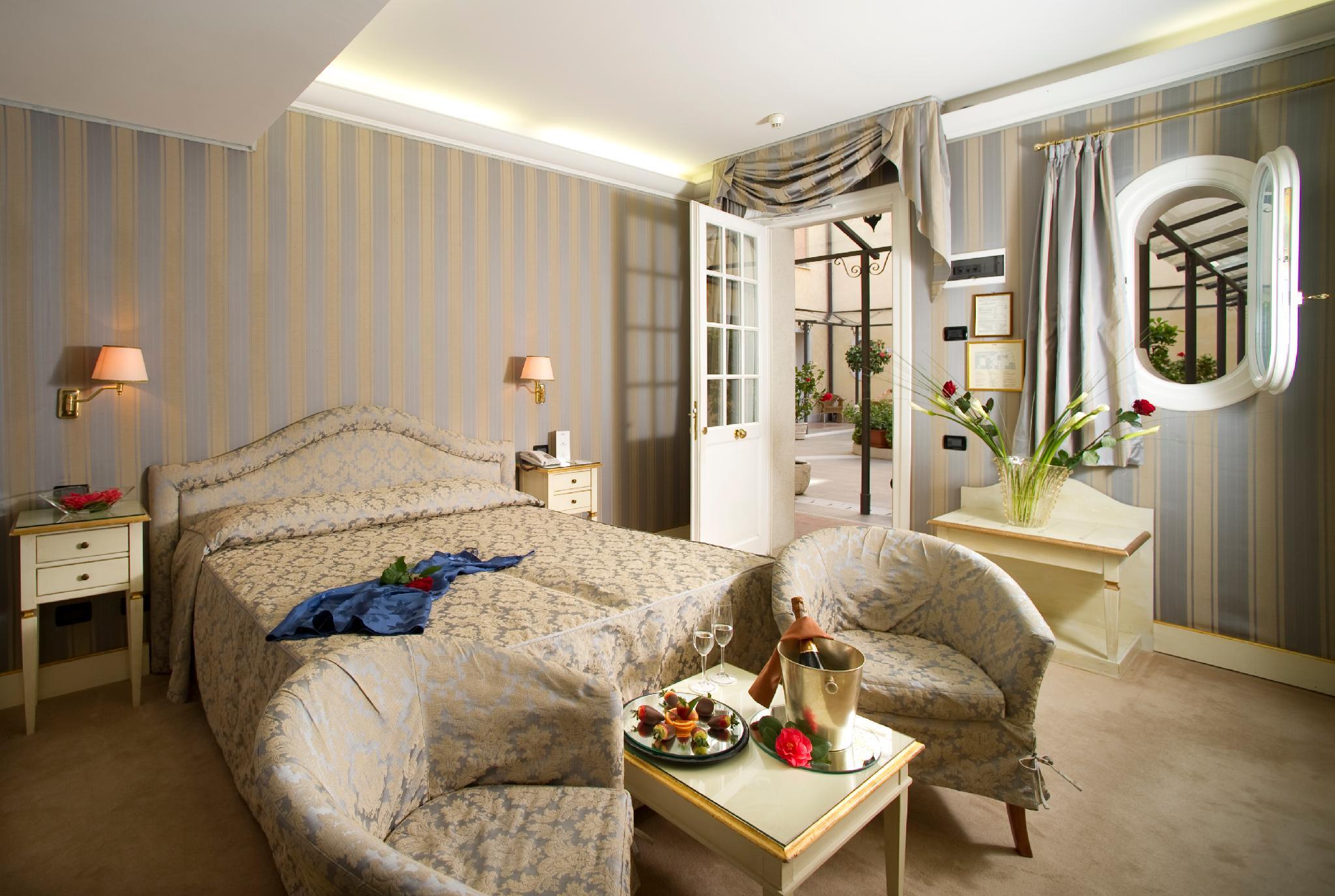 Ngoại cảnh khách sạn