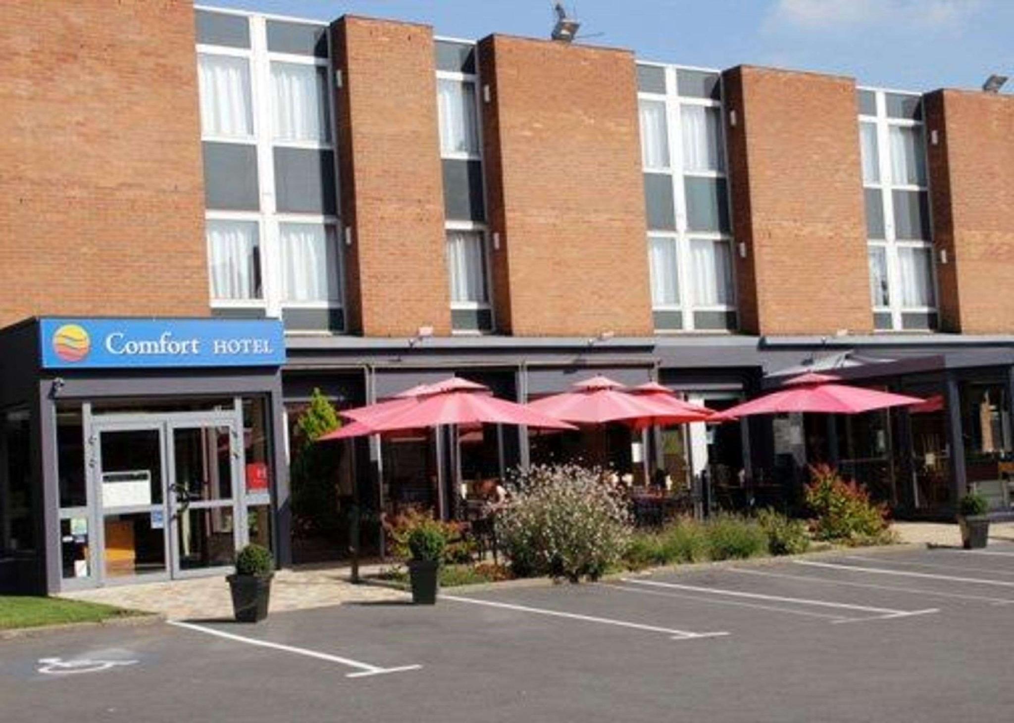 Ngoại cảnh khách sạn