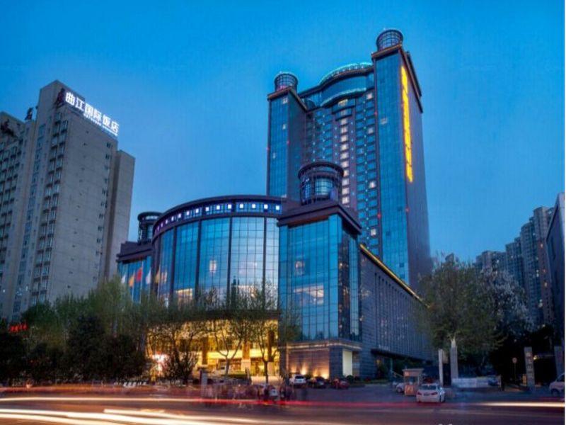 Ngoại cảnh khách sạn