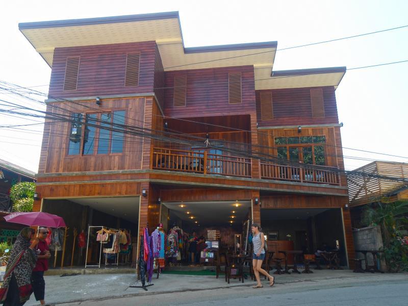 Ngoại cảnh khách sạn