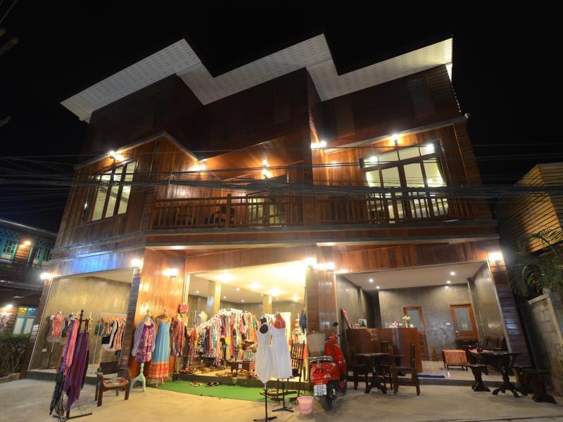 Ngoại cảnh khách sạn