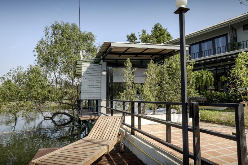 Ngoại cảnh khách sạn