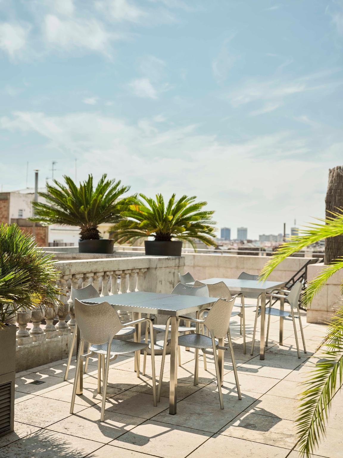 Ngoại cảnh khách sạn