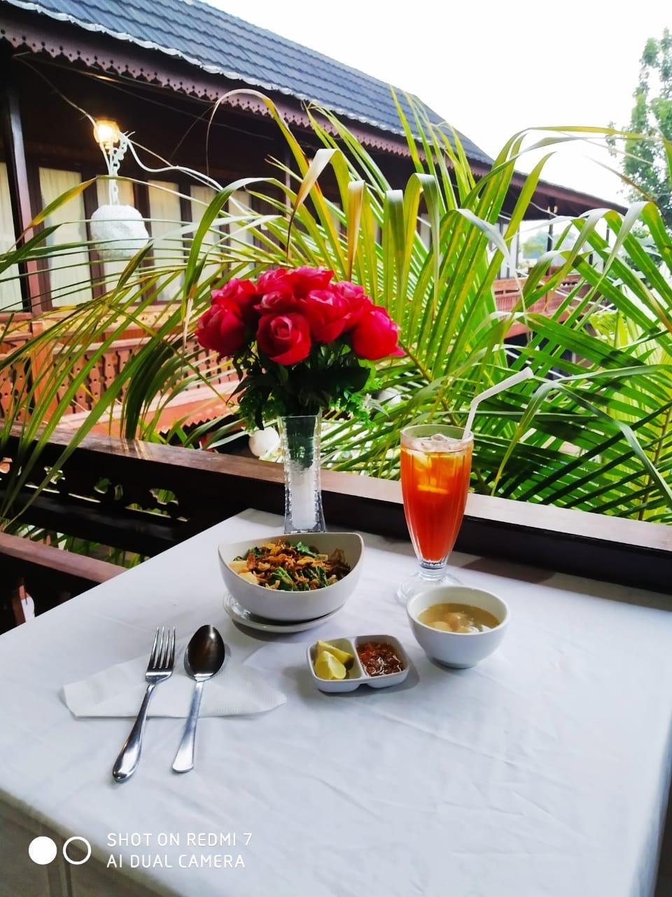 Đồ ăn và thức uống