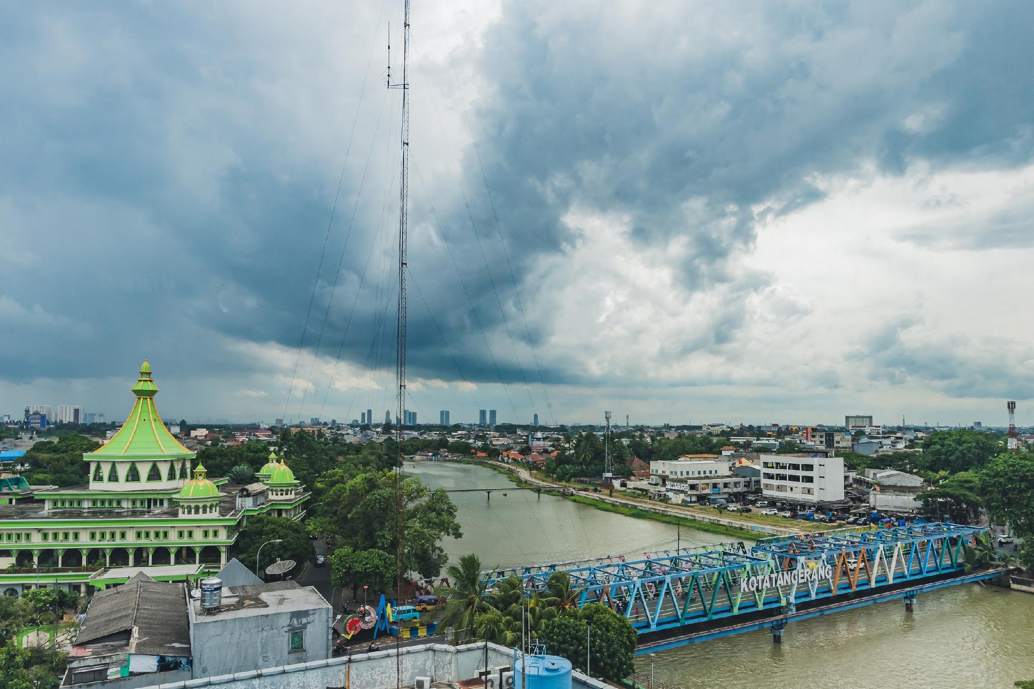 Khu vực xung quanh