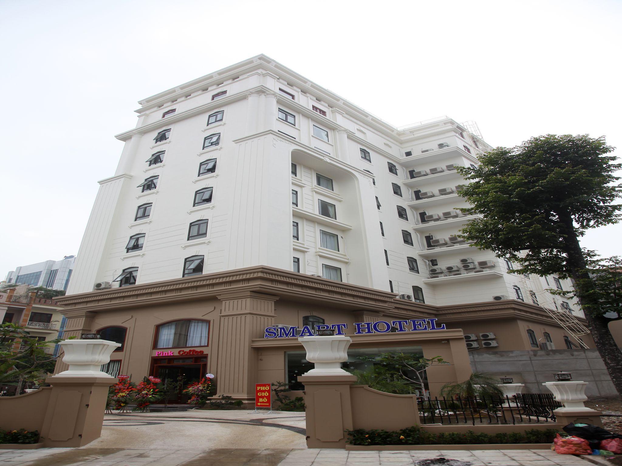 Ngoại cảnh khách sạn