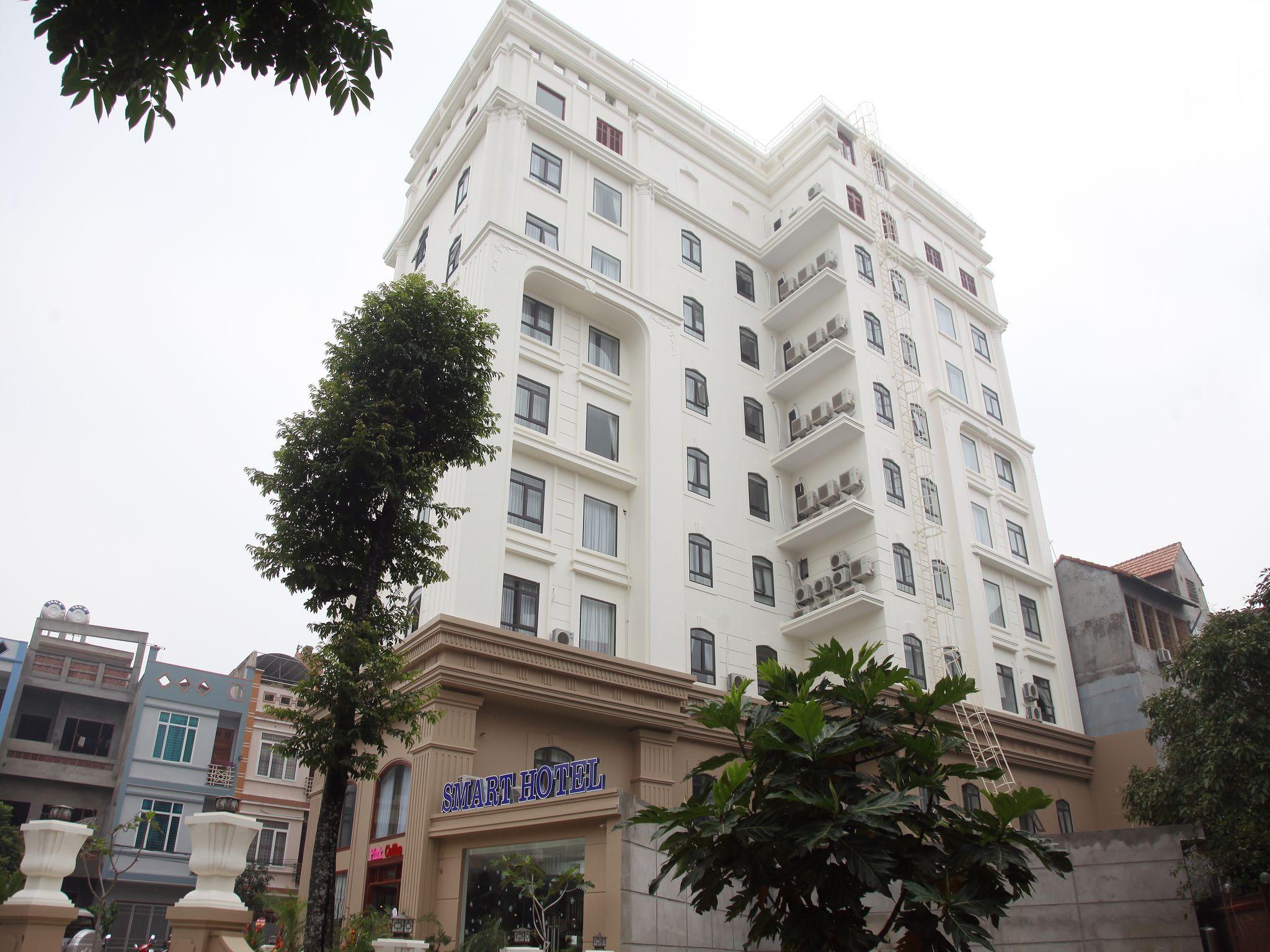 Ngoại cảnh khách sạn
