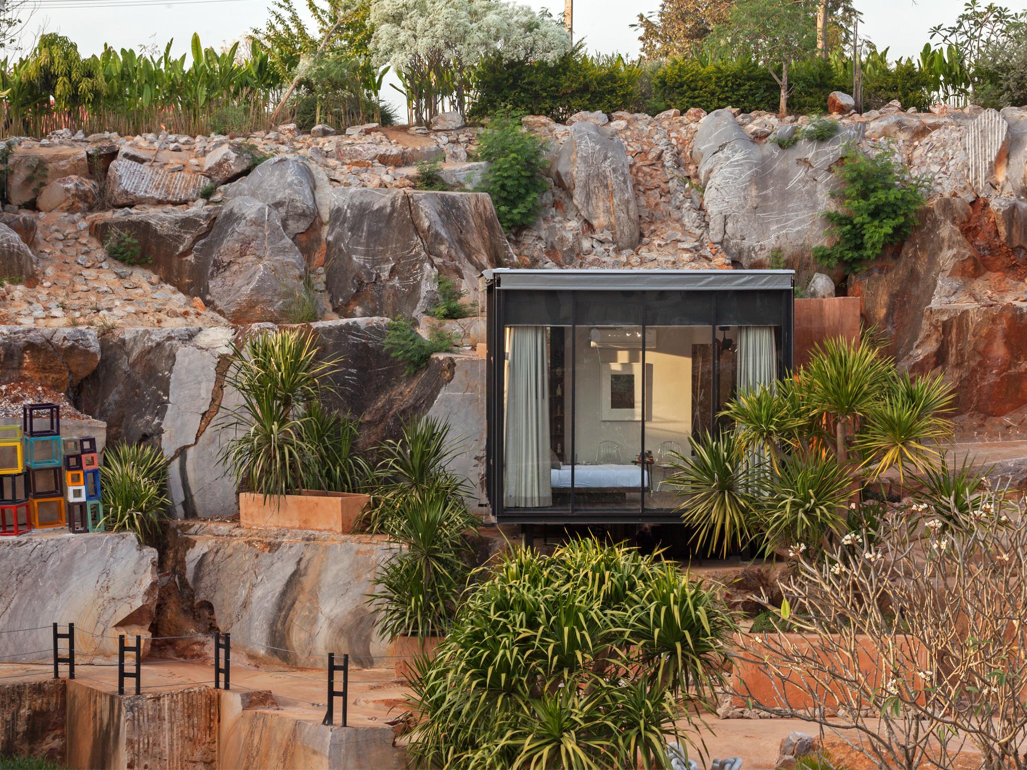 Ngoại cảnh khách sạn