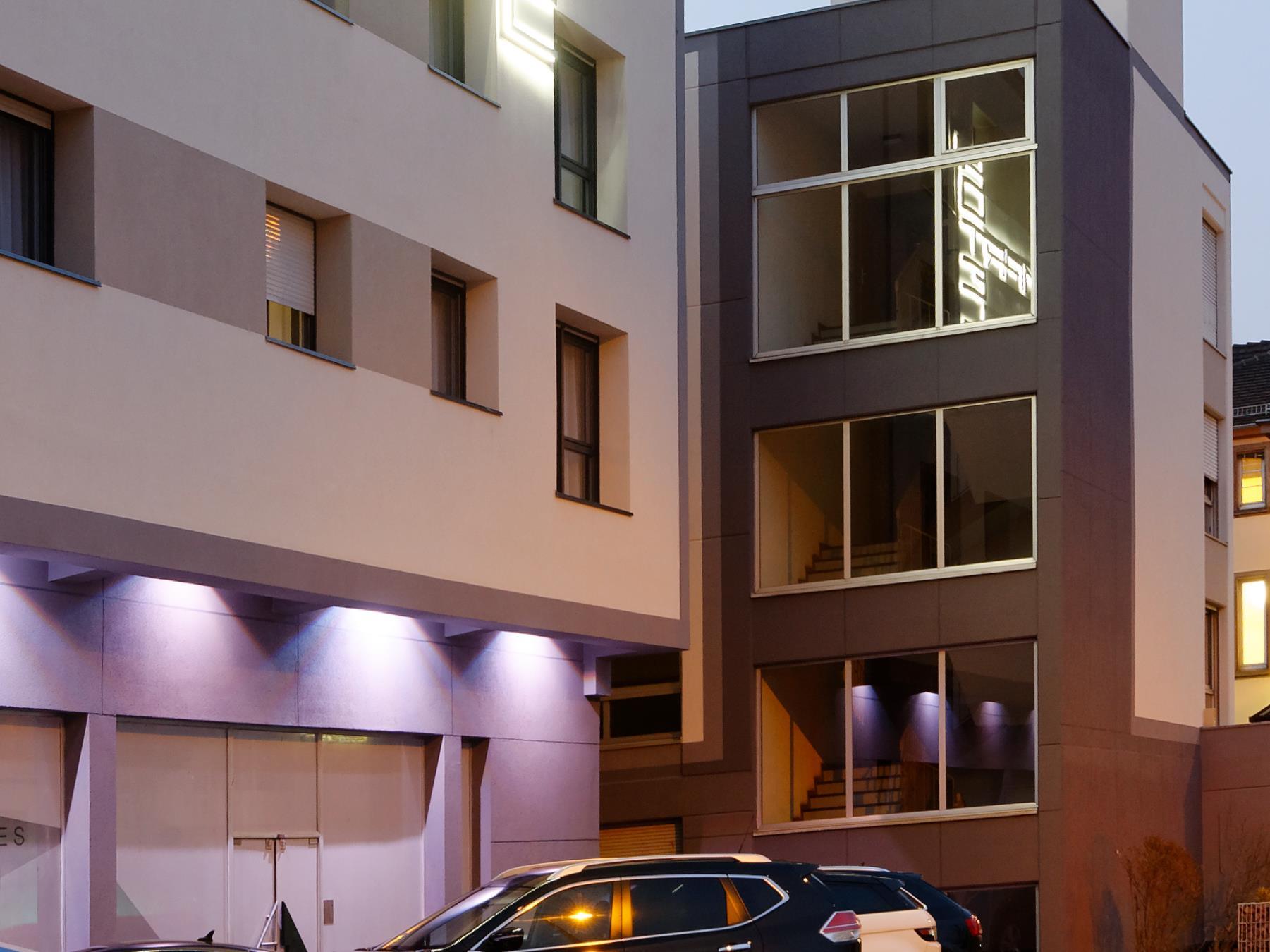 Ngoại cảnh khách sạn