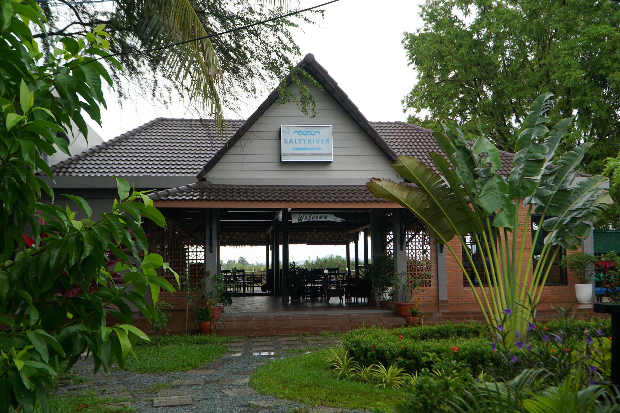 Ngoại cảnh khách sạn