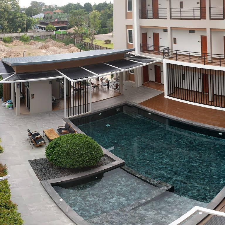 Ngoại cảnh khách sạn