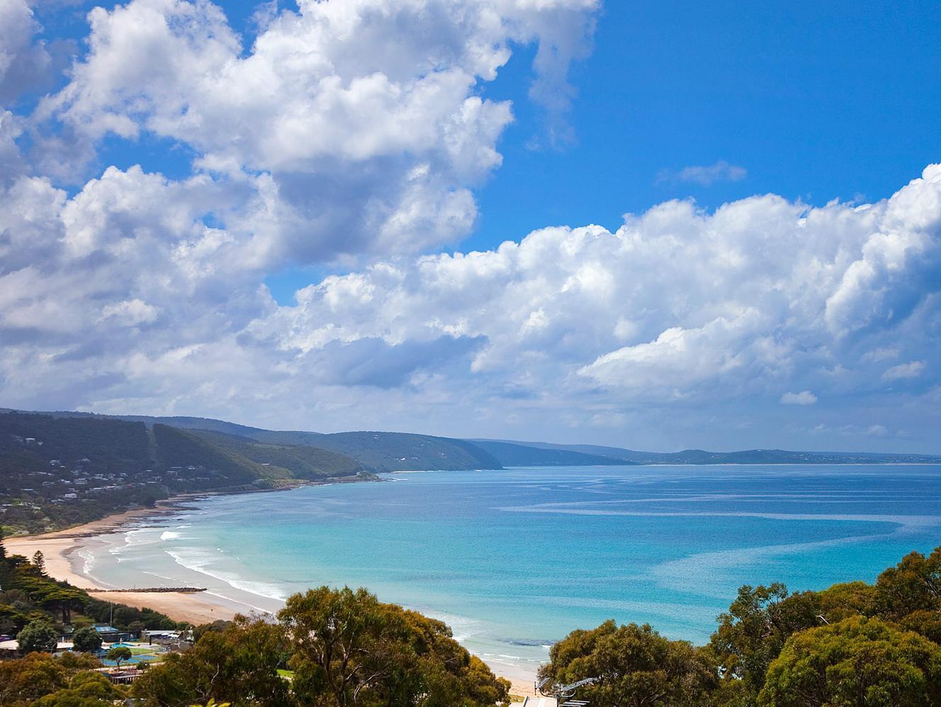 Khu vực xung quanh