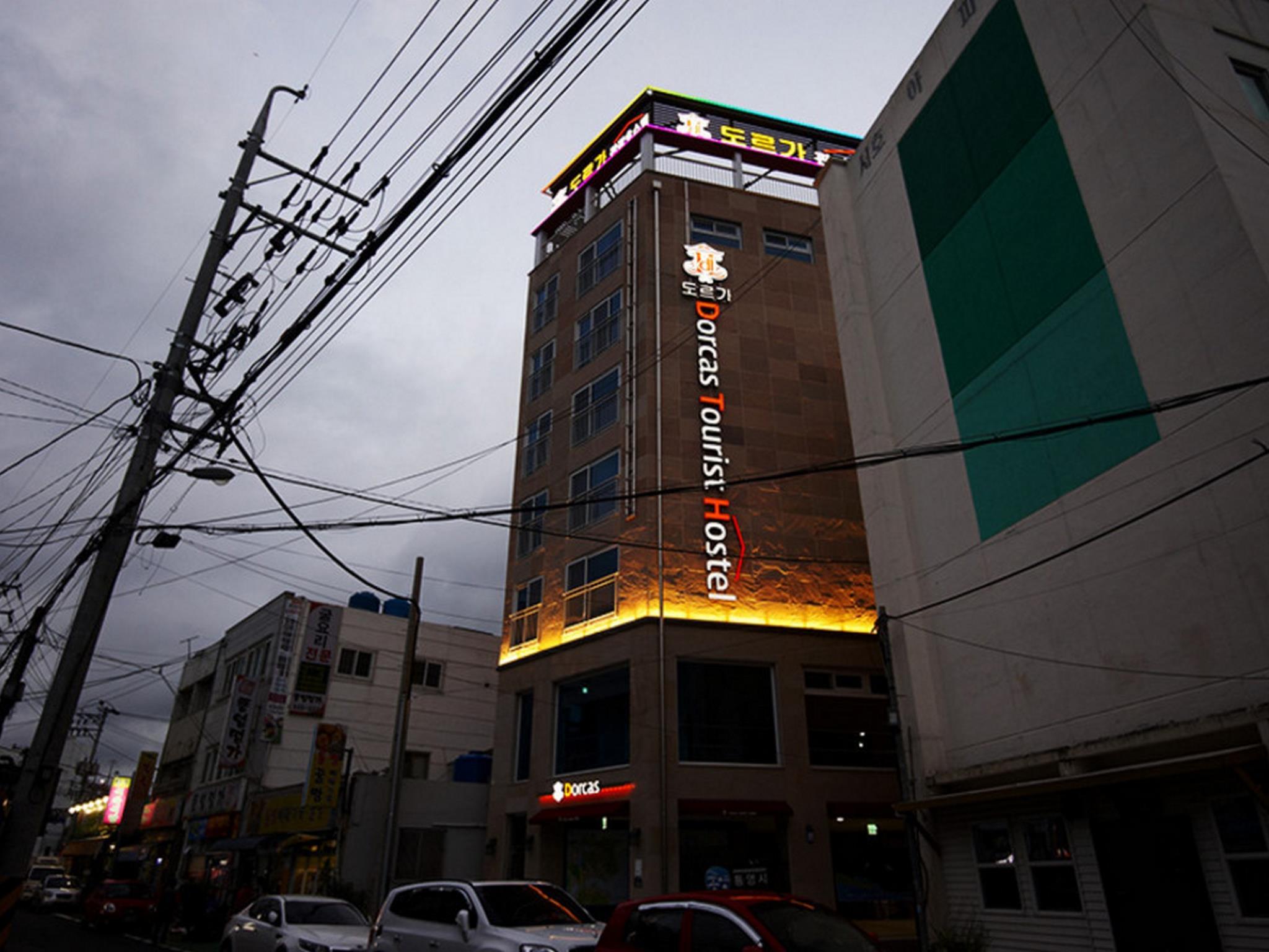 Ngoại cảnh khách sạn