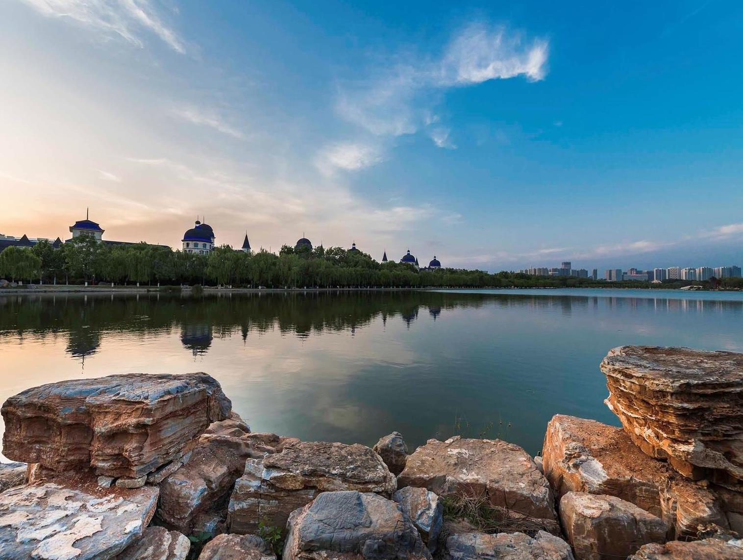 Khu vực xung quanh