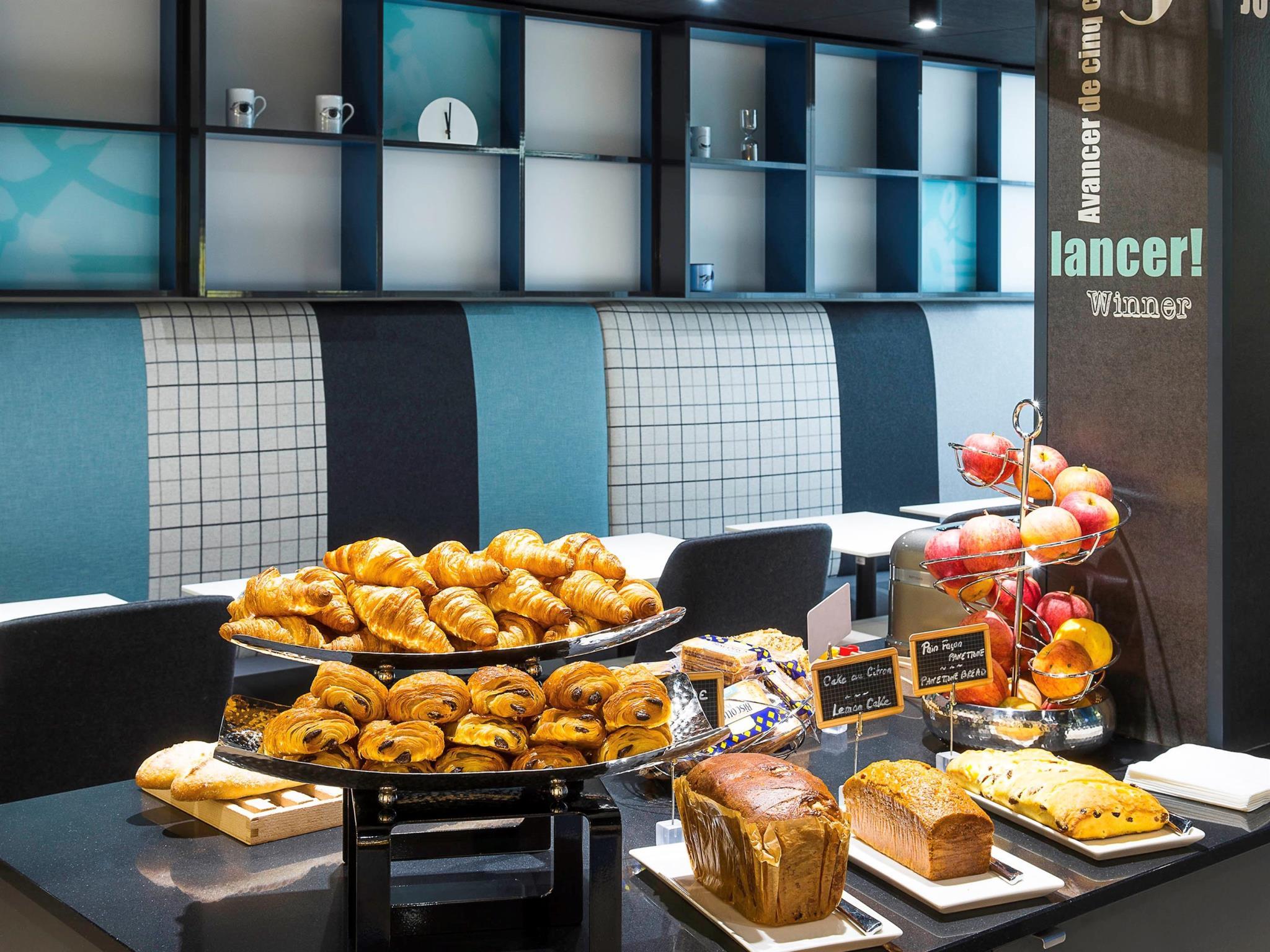 Đồ ăn và thức uống