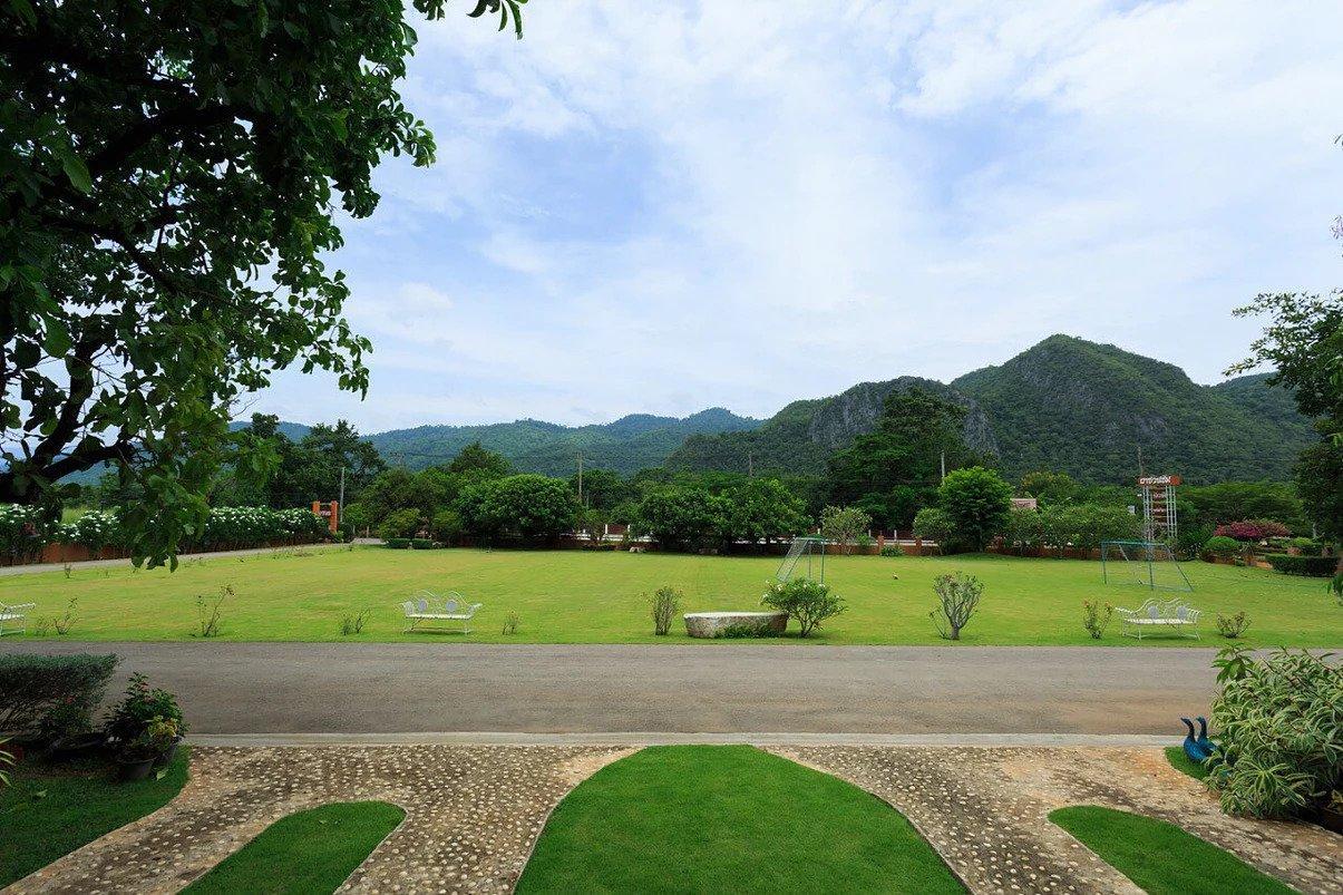 Ngoại cảnh khách sạn