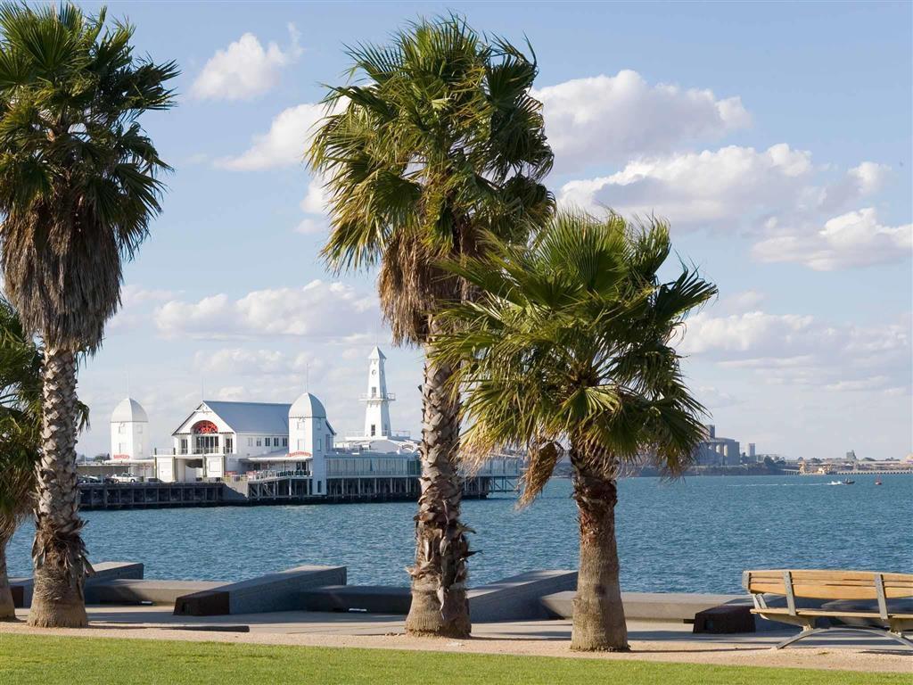 Nơi tham quan gần đây