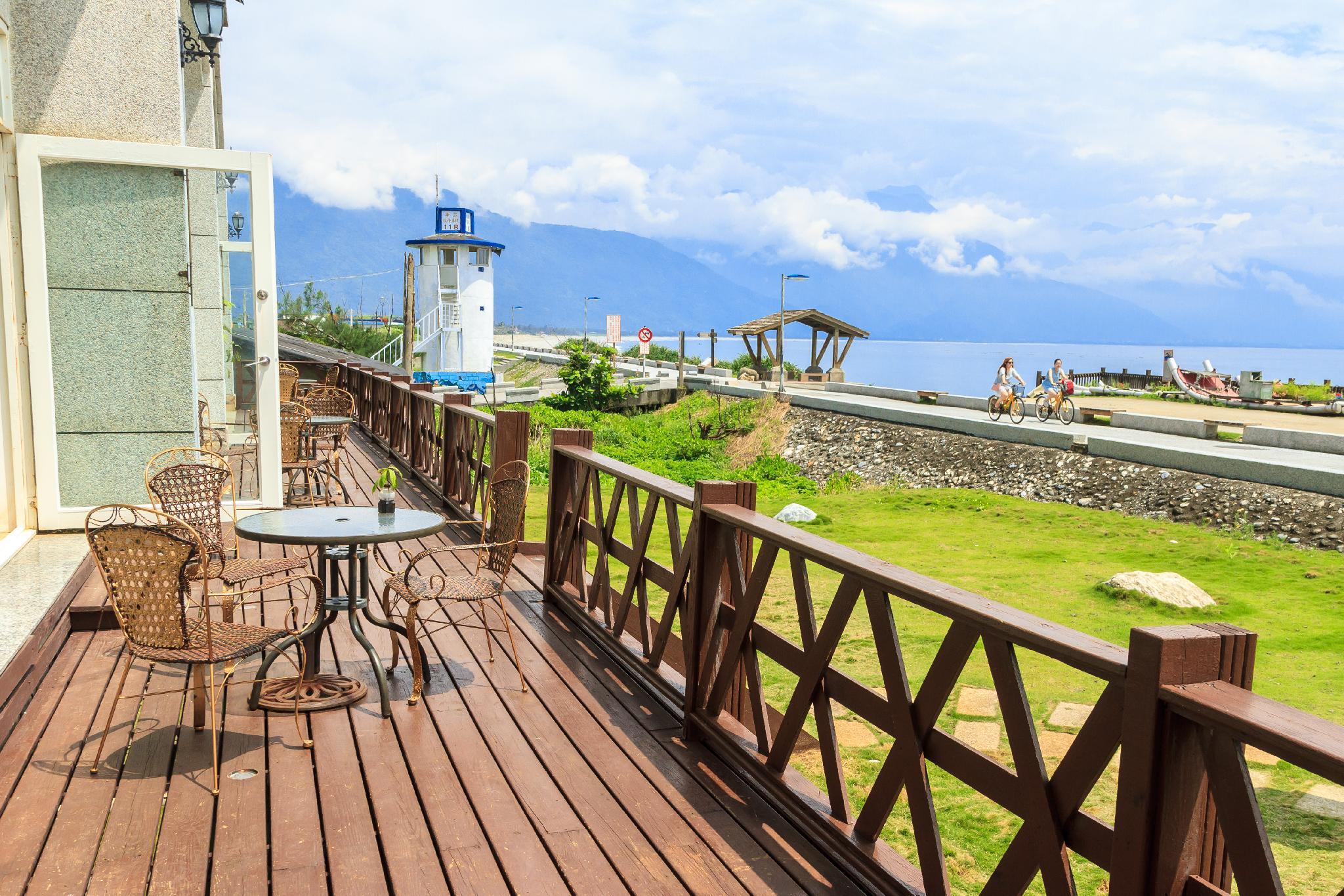 Khu vực xung quanh