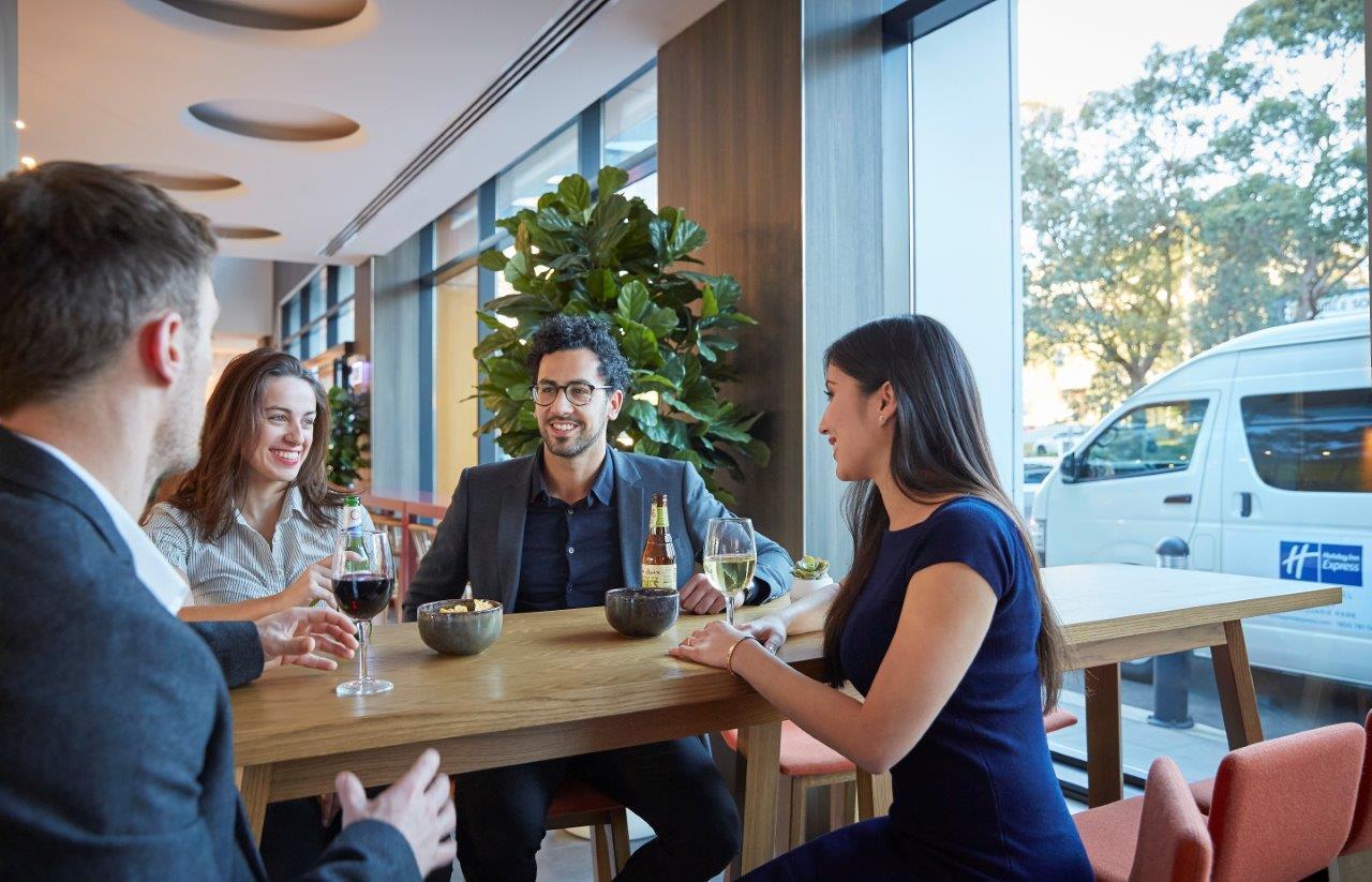 Đồ ăn và thức uống