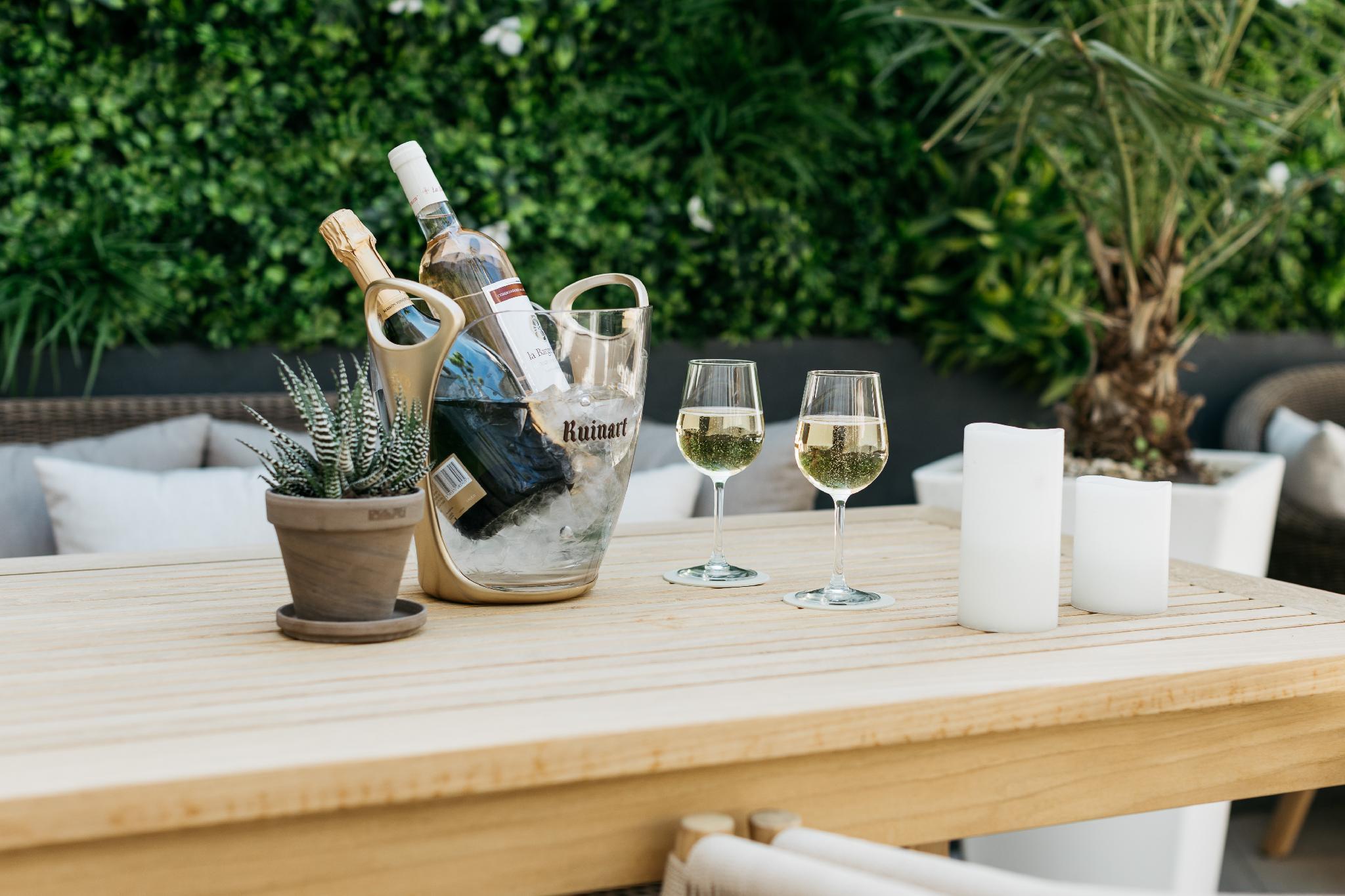 Ngoại cảnh khách sạn