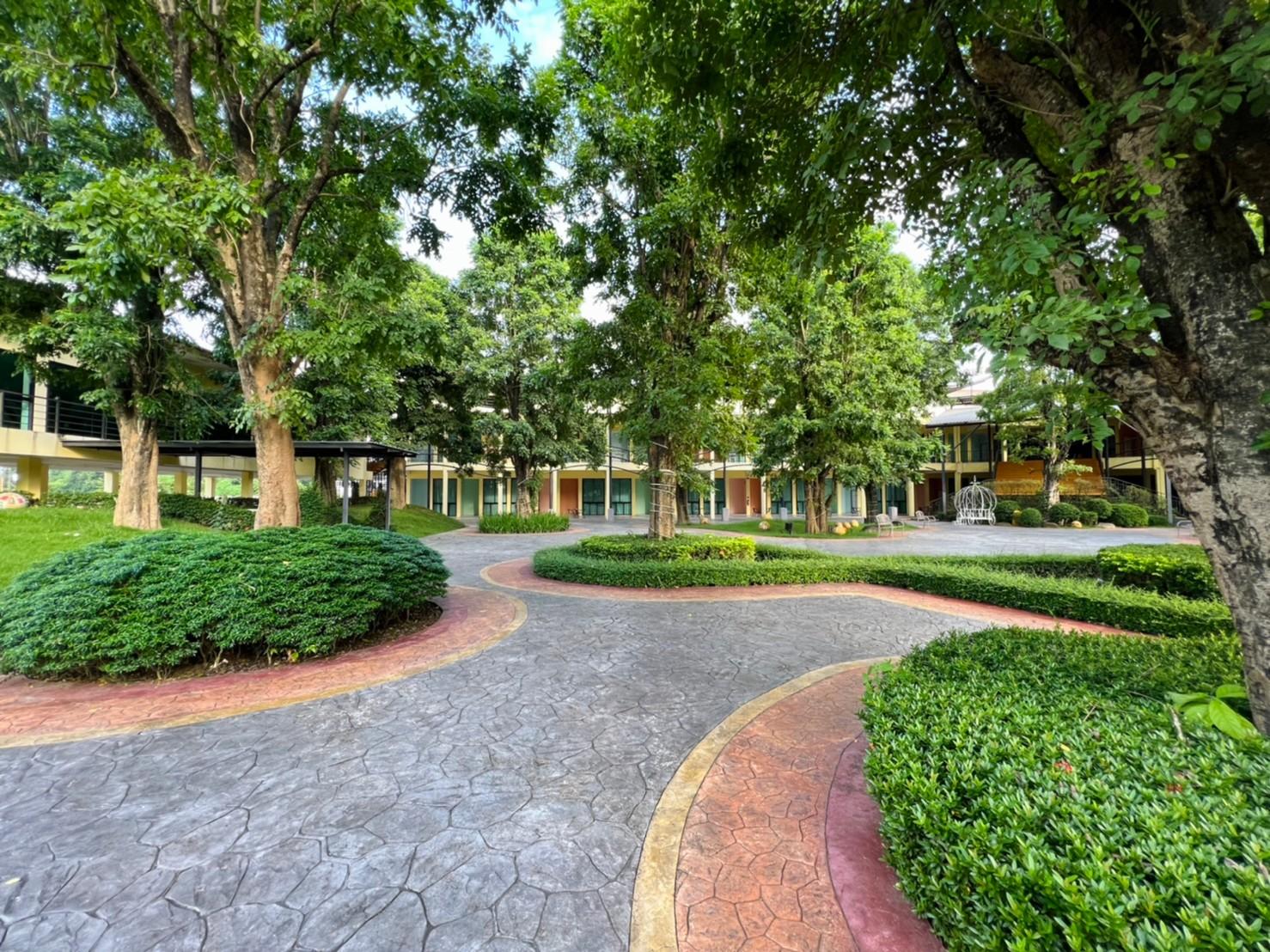 Ngoại cảnh khách sạn