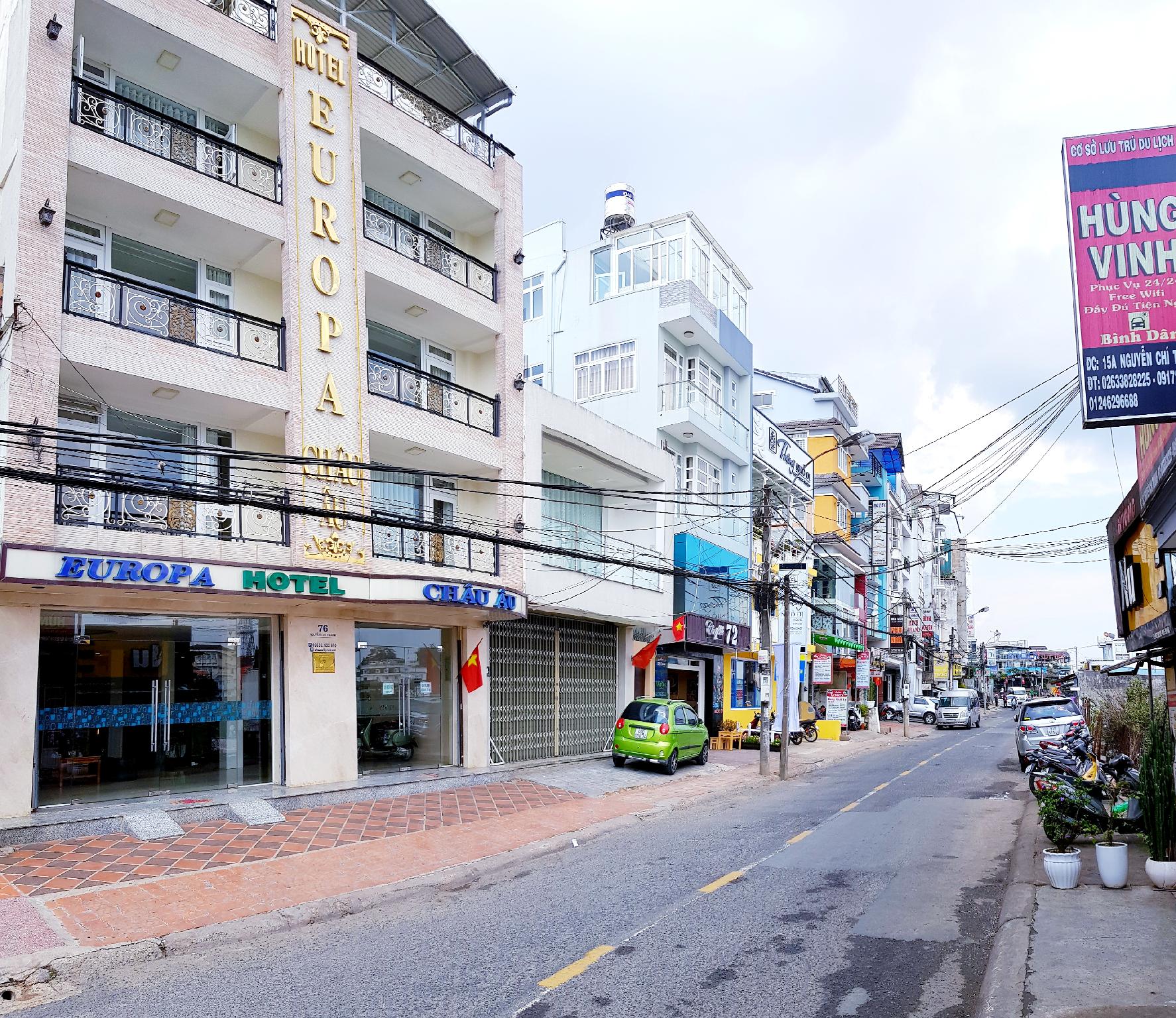 Ngoại cảnh khách sạn