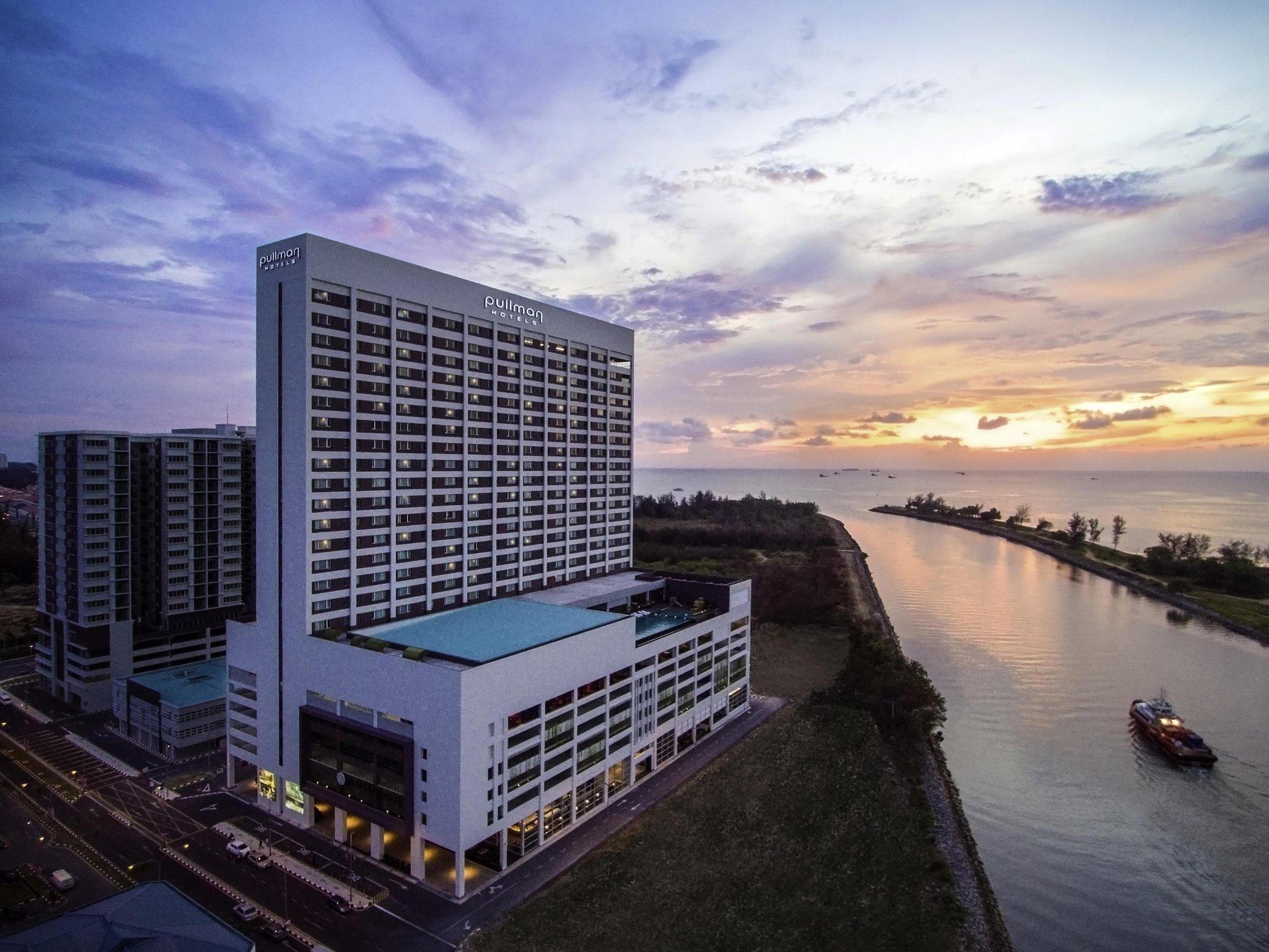 Ngoại cảnh khách sạn