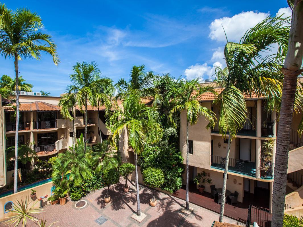 Ngoại cảnh khách sạn