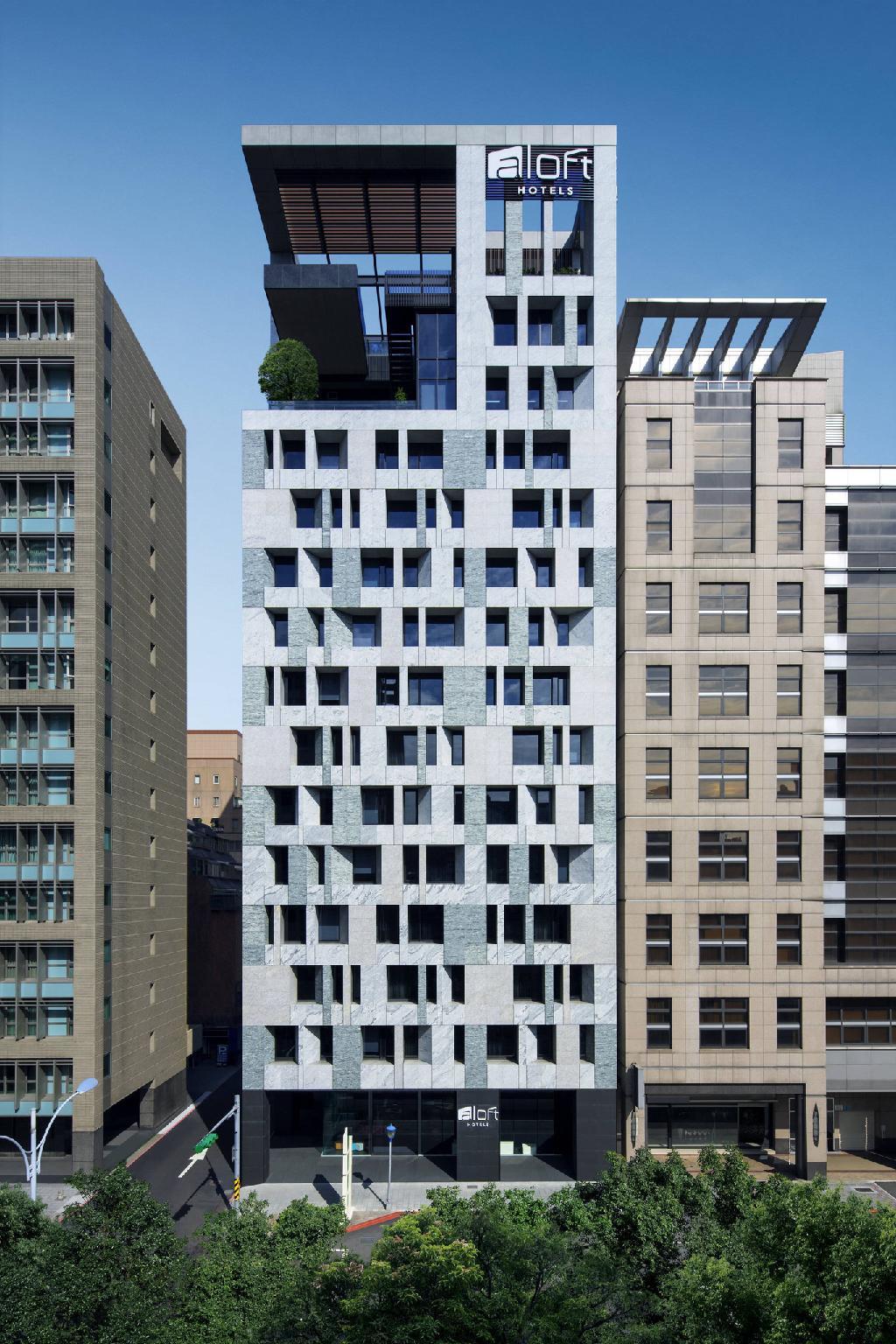 Ngoại cảnh khách sạn