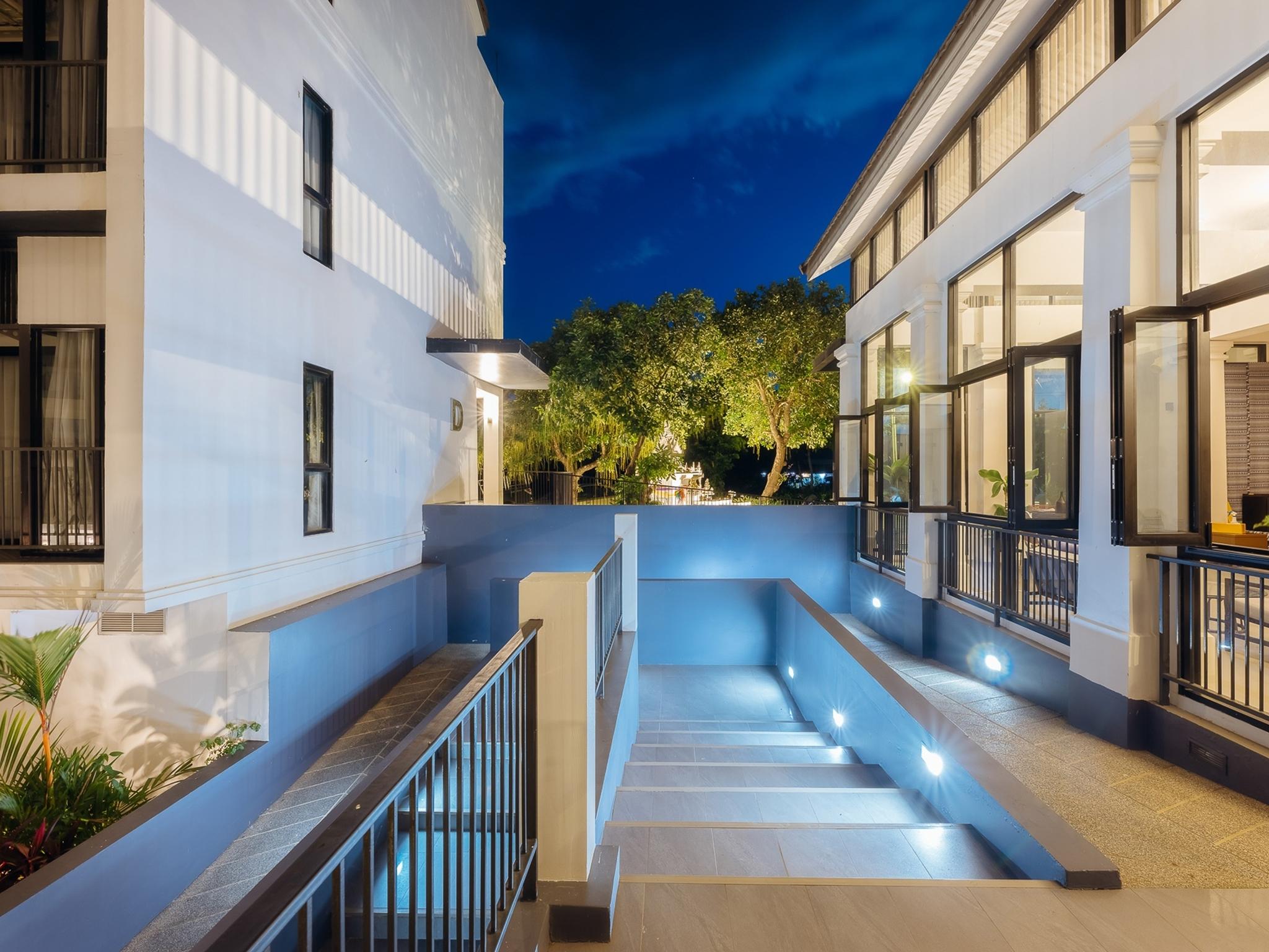 Ngoại cảnh khách sạn