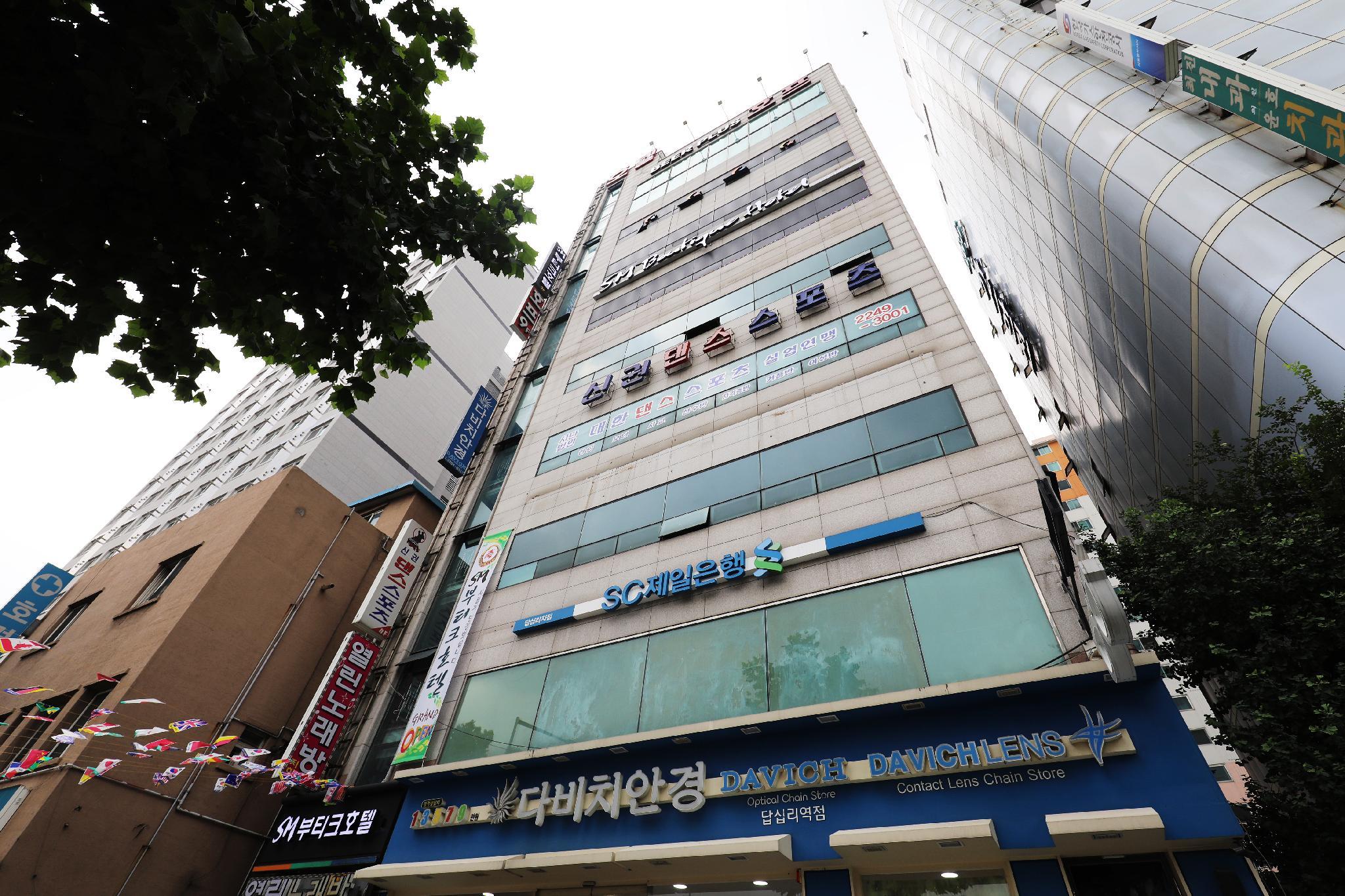 Ngoại cảnh khách sạn