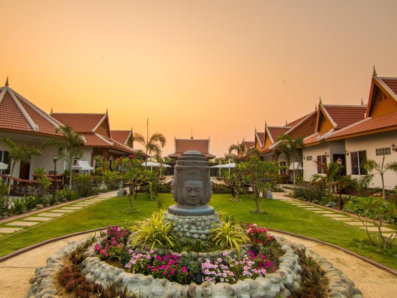 Ngoại cảnh khách sạn