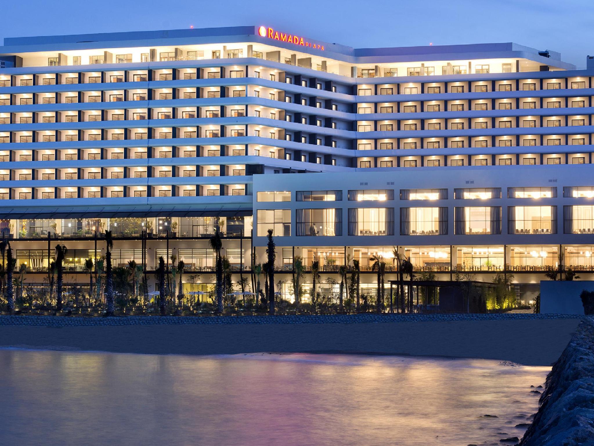 Ngoại cảnh khách sạn