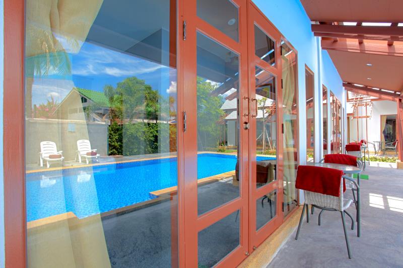 Ngoại cảnh khách sạn