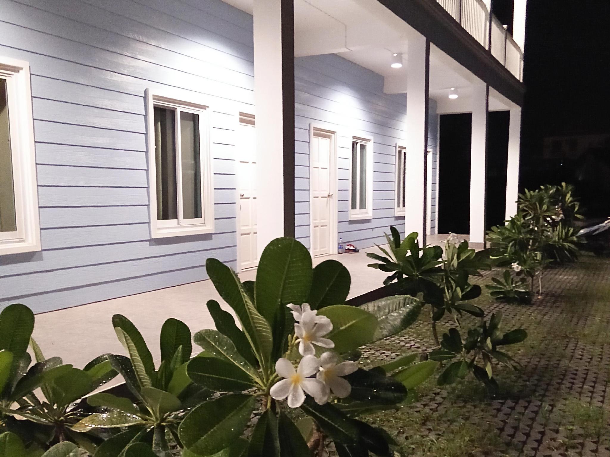 Khu vực xung quanh