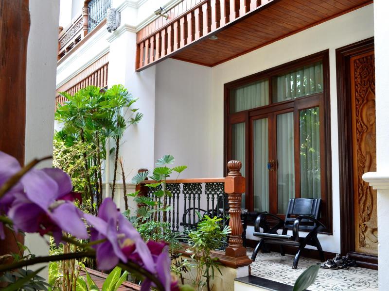 Ngoại cảnh khách sạn