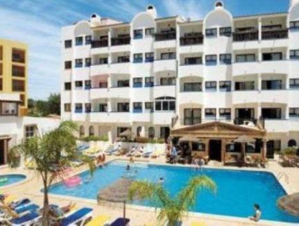 Ngoại cảnh khách sạn