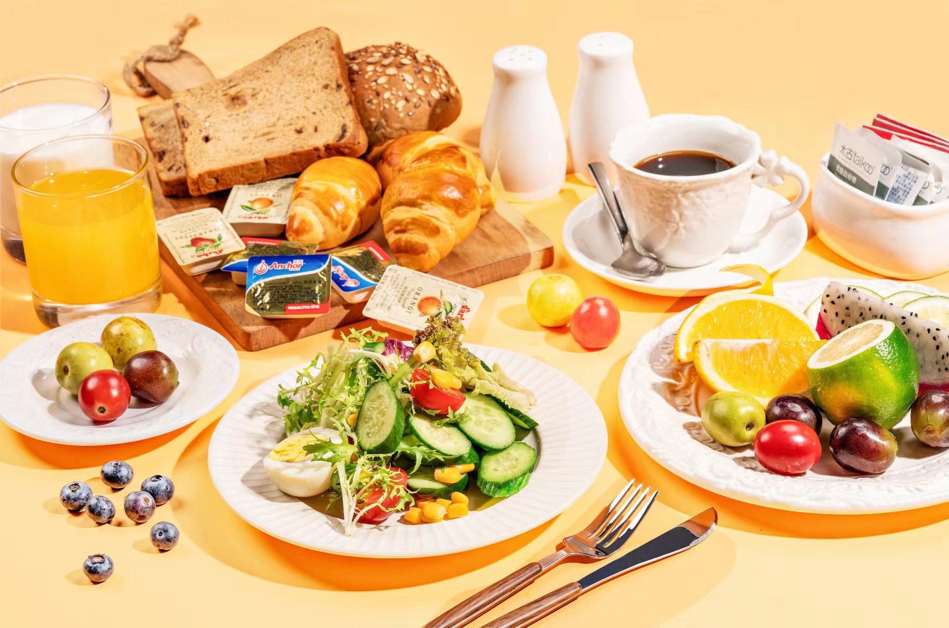 Đồ ăn và thức uống