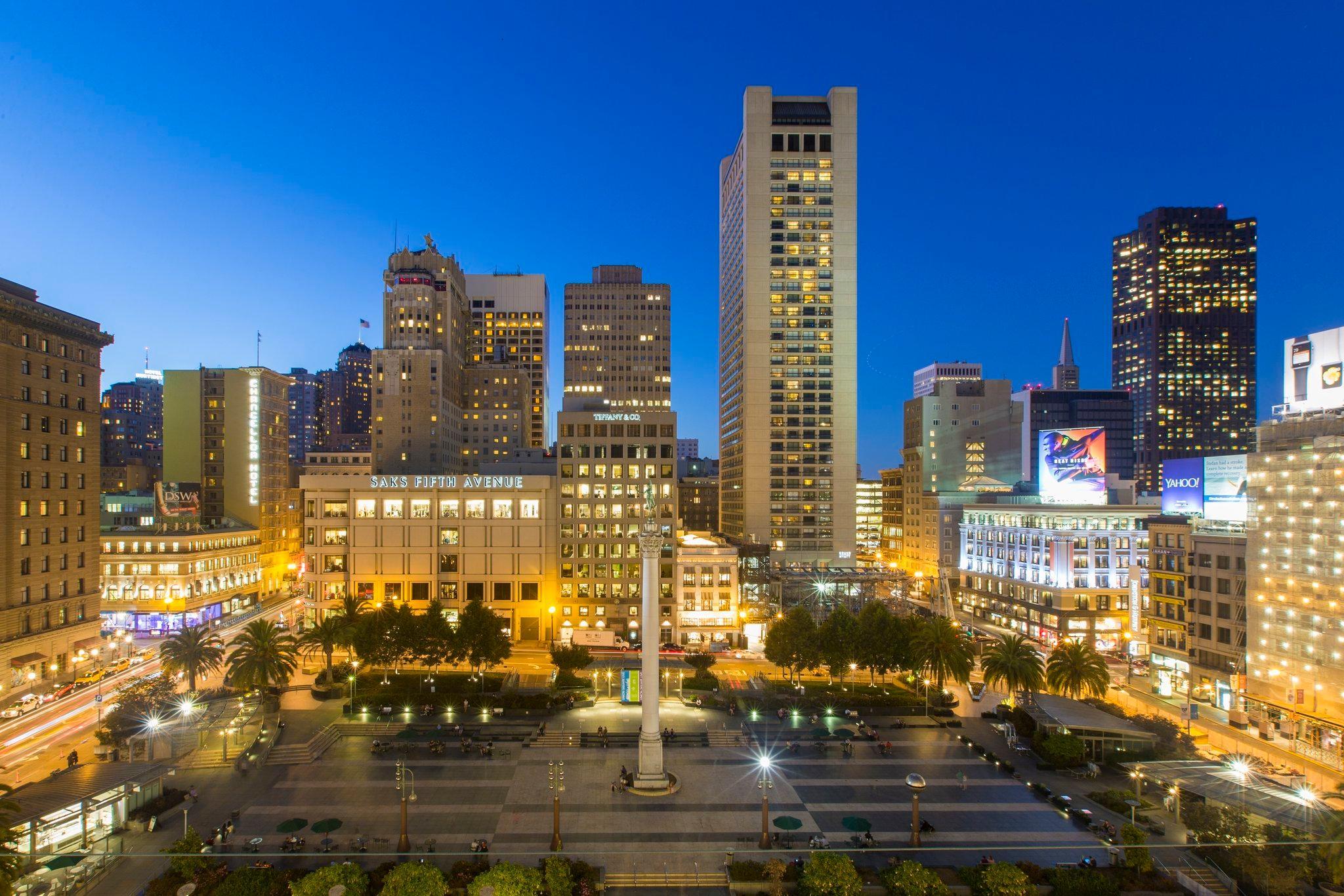 Nơi tham quan gần đây