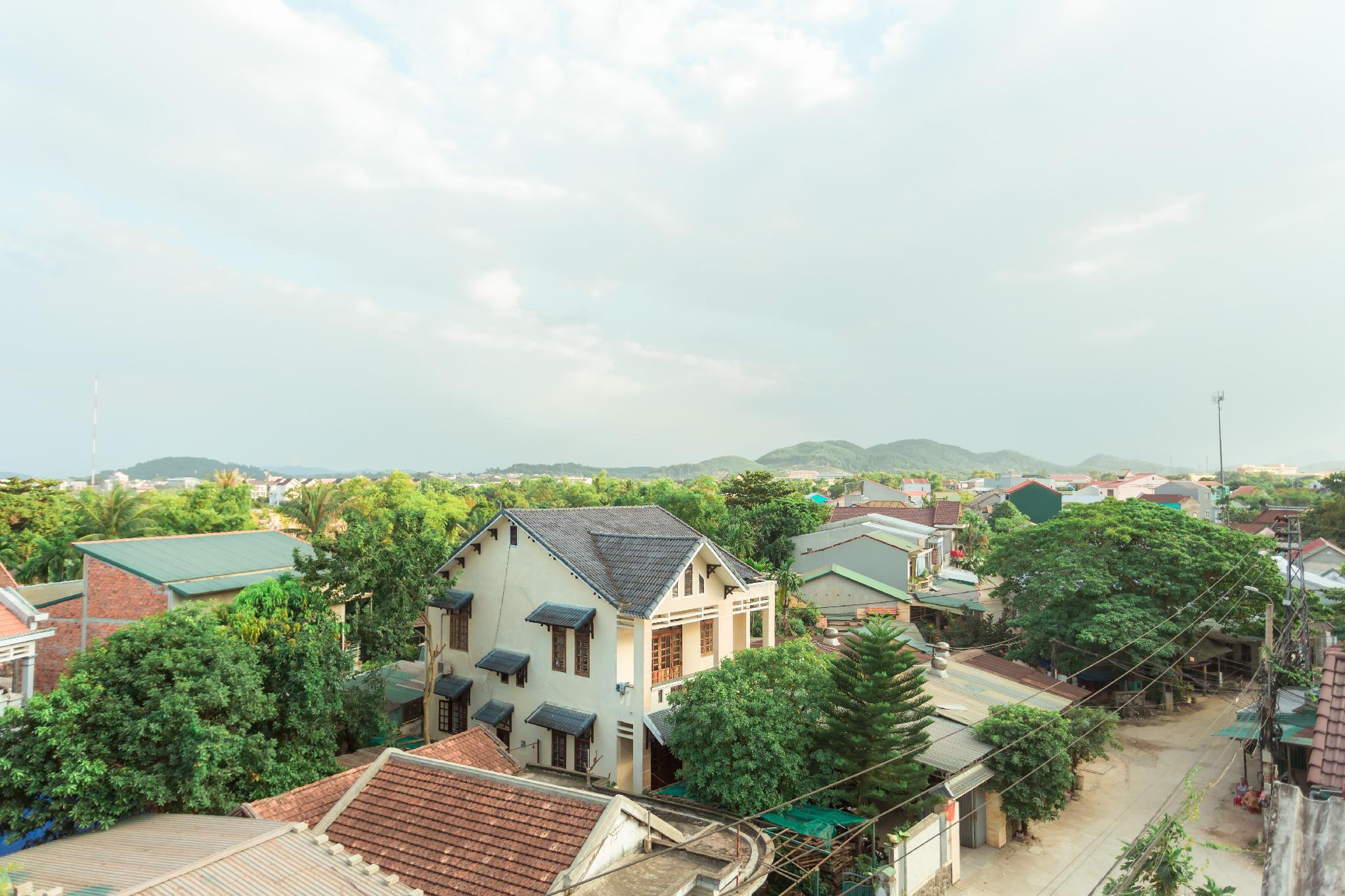 Khu vực xung quanh