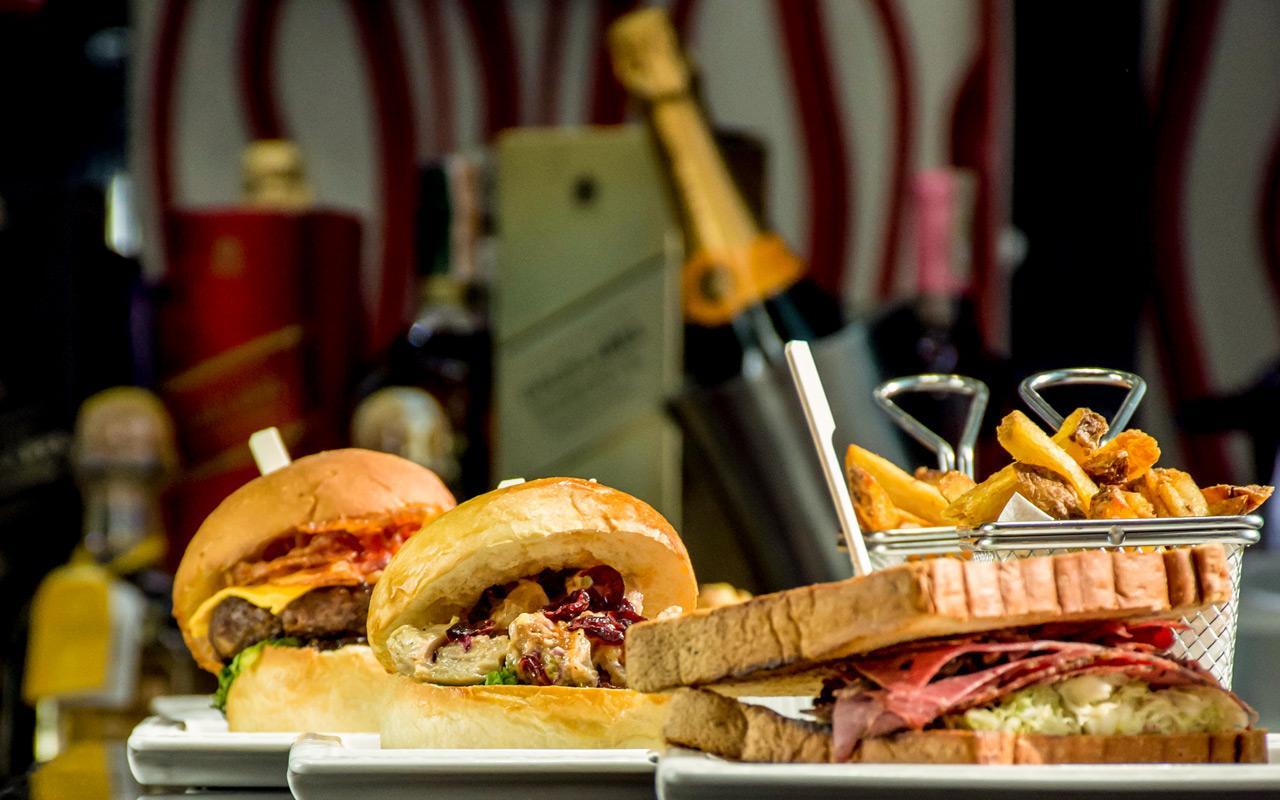 Đồ ăn và thức uống