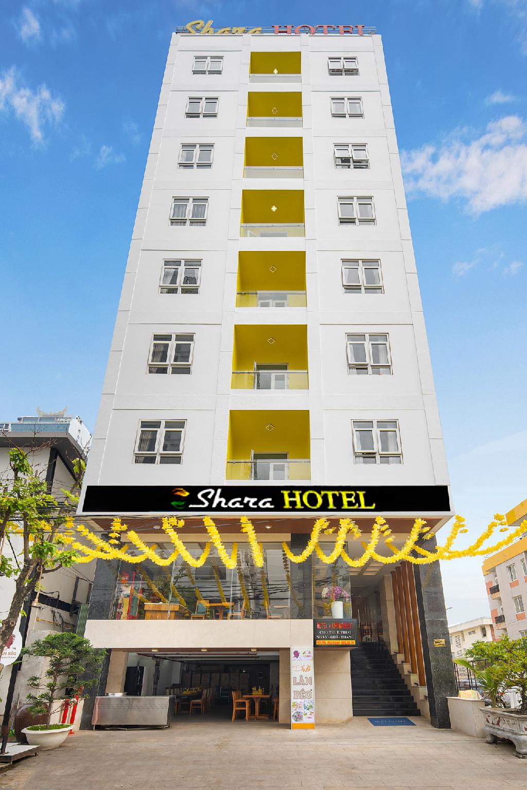 Ngoại cảnh khách sạn