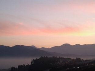 Khu vực xung quanh