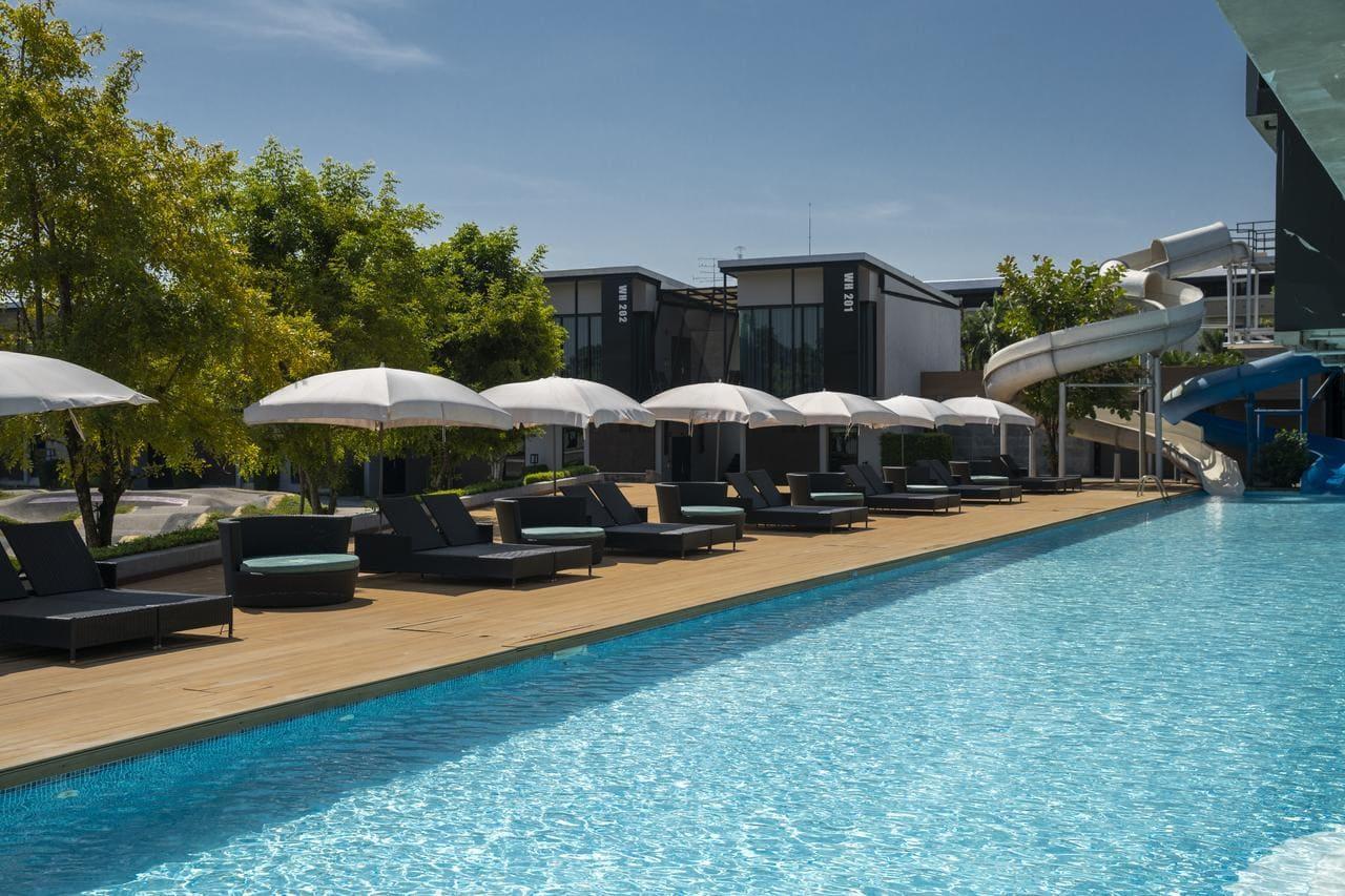 Ngoại cảnh khách sạn