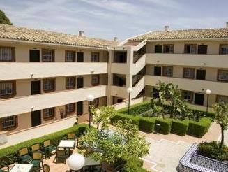 Ngoại cảnh khách sạn