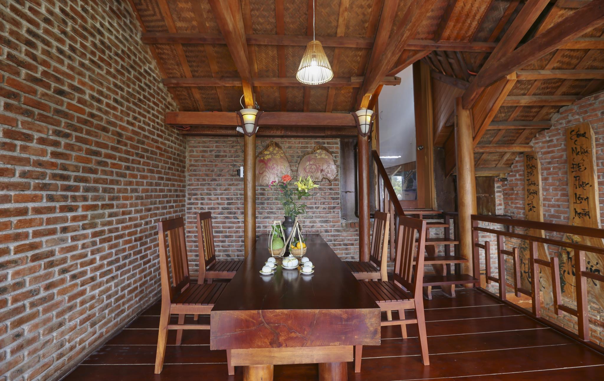 Nơi tham quan gần đây