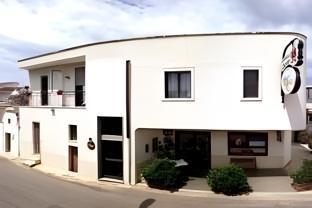 Ngoại cảnh khách sạn